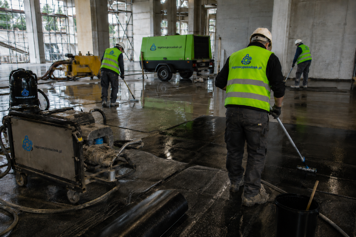 BAUWERKSABDICHTUNGEN UND SPRITZMEMBRANEN